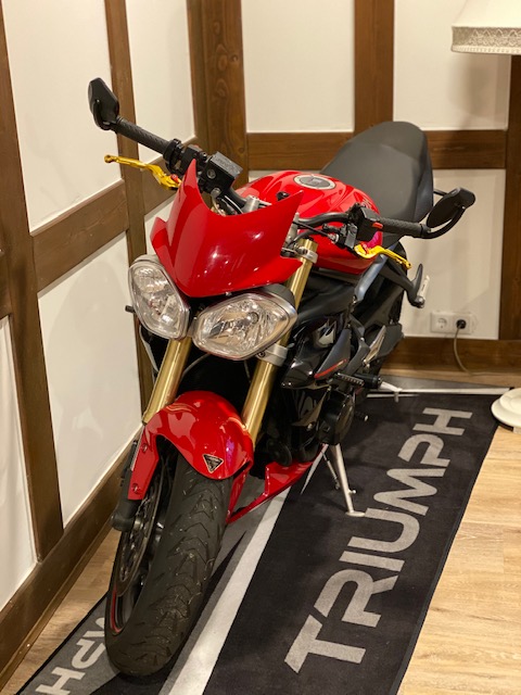 Triumph Street Triple